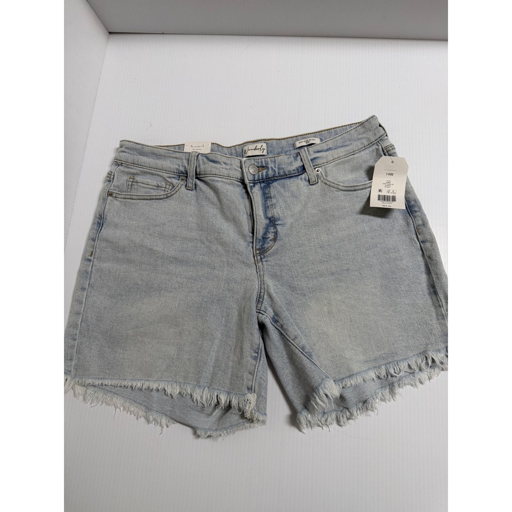 Wonderly Mid-Rise Denim Shorts Light Wash Frayed Hem Plus Size 14W NEW